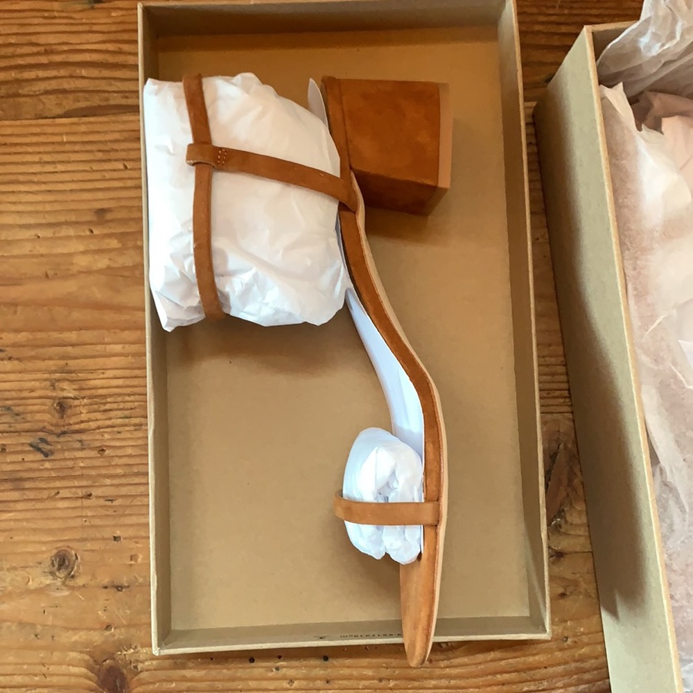 REFORMATION Mallory Sandal Camel PRICE FIRM NO OFFERS 8.5 LAST PAIR NO RESTOCK - Picture 4 of 7